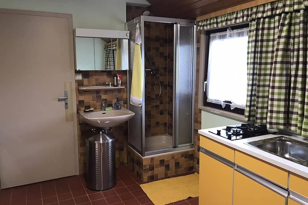 Ganze Wohnung, Retro Ferienwohnung mit Schlossblick im Nordschwarzwald - Biker willkommen! in Altensteig, Nordschwarzwald