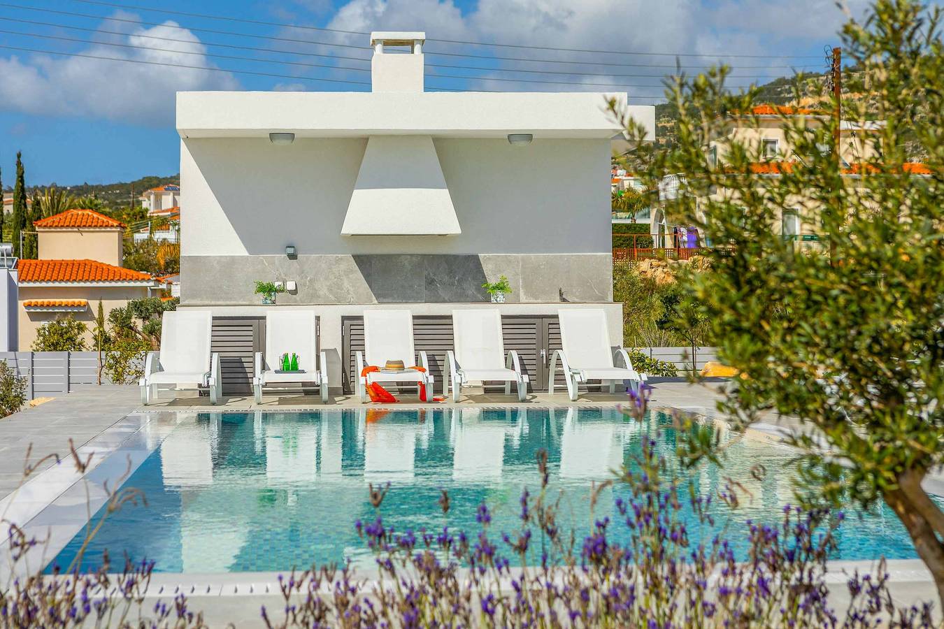 Villa Adaris in Peyia, Zuid Cyprus