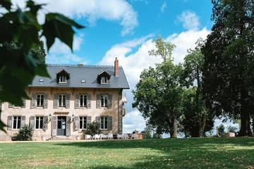 Gîte pour 6 personnes, avec jardin à Saint-Saulge