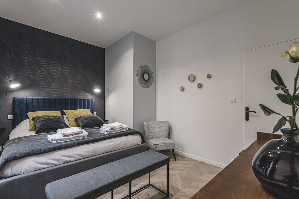 Ganze Wohnung, Art Déco Gare & Spa in Reims, Marne
