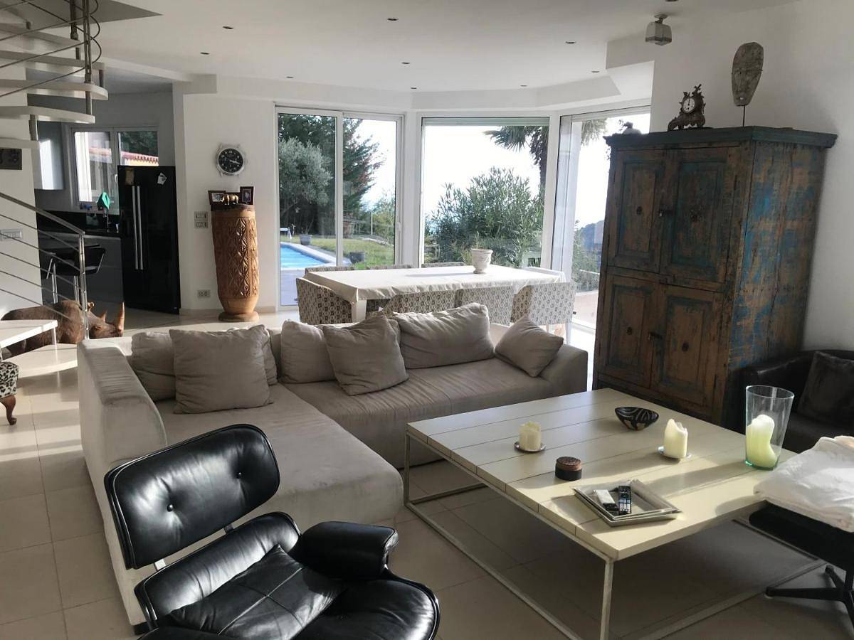 Villa Mia in Castillon, Côte méditerranéenne (France)