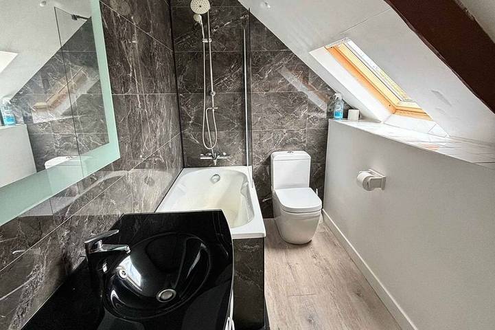 Gîte pour 4 personnes, avec piscine et terrasse, animaux acceptés à Hénansal - 4