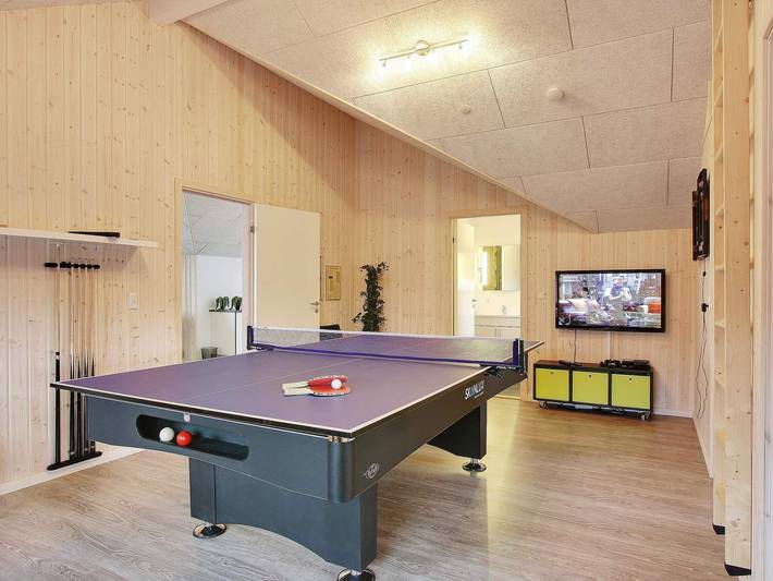 Ferienhaus für 14 Personen, mit Whirlpool und Terrasse sowie Pool und Sauna in Kegnæs