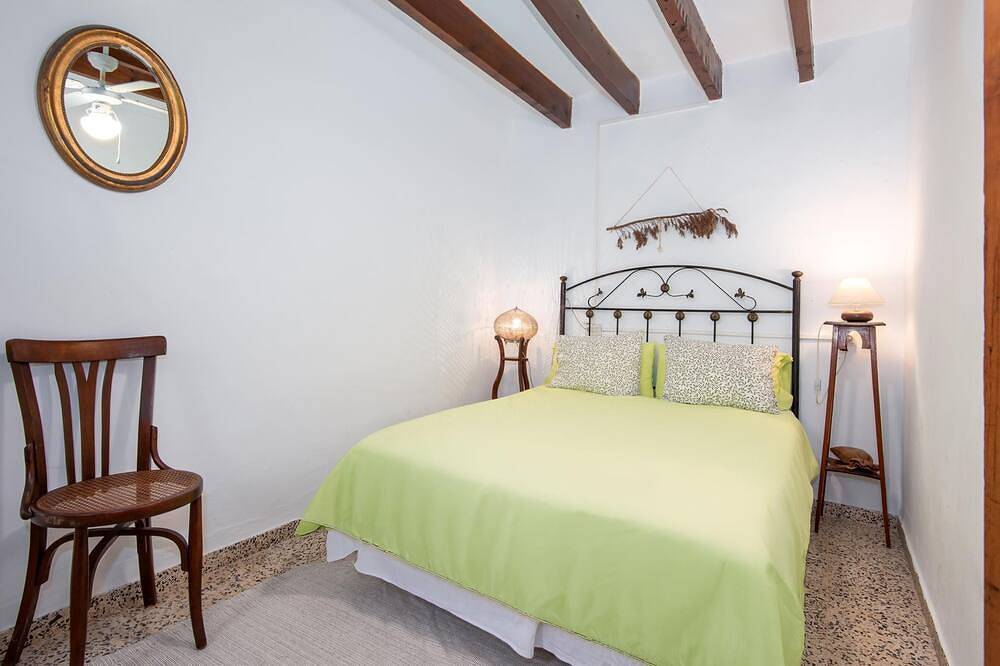 Can Cusina. Charming House With Swimming Pool in Es Llombards, Santanyí