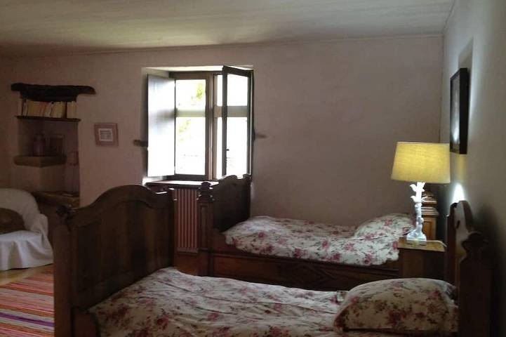 Location de vacances pour 4 personnes, avec jardin, animaux acceptés dans Saint-Geniez-d'Olt-et-d'Aubrac - 4