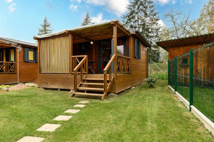 Location de vacances pour 3 personnes, avec Balcon et Jacuzzi ainsi que Jardin et Bassin pour enfant dans le Haut-Rhin