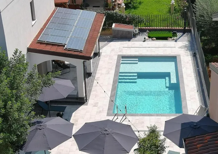 Chambre d’hôte pour 2 personnes, avec piscine ainsi que vue et terrasse - 1