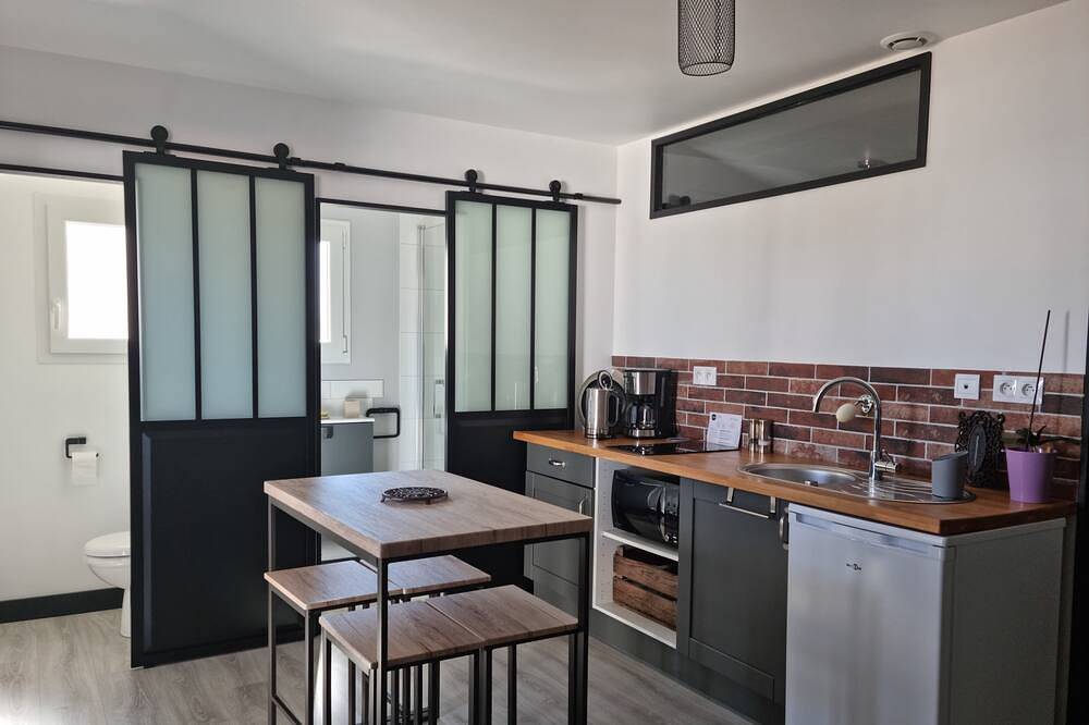 Adorable quiet cottage near the sea in Angliers, Région de La Rochelle