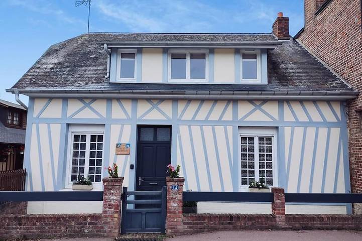 Location de vacances pour 10 personnes, avec Terrasse et Jardin à Grandcourt