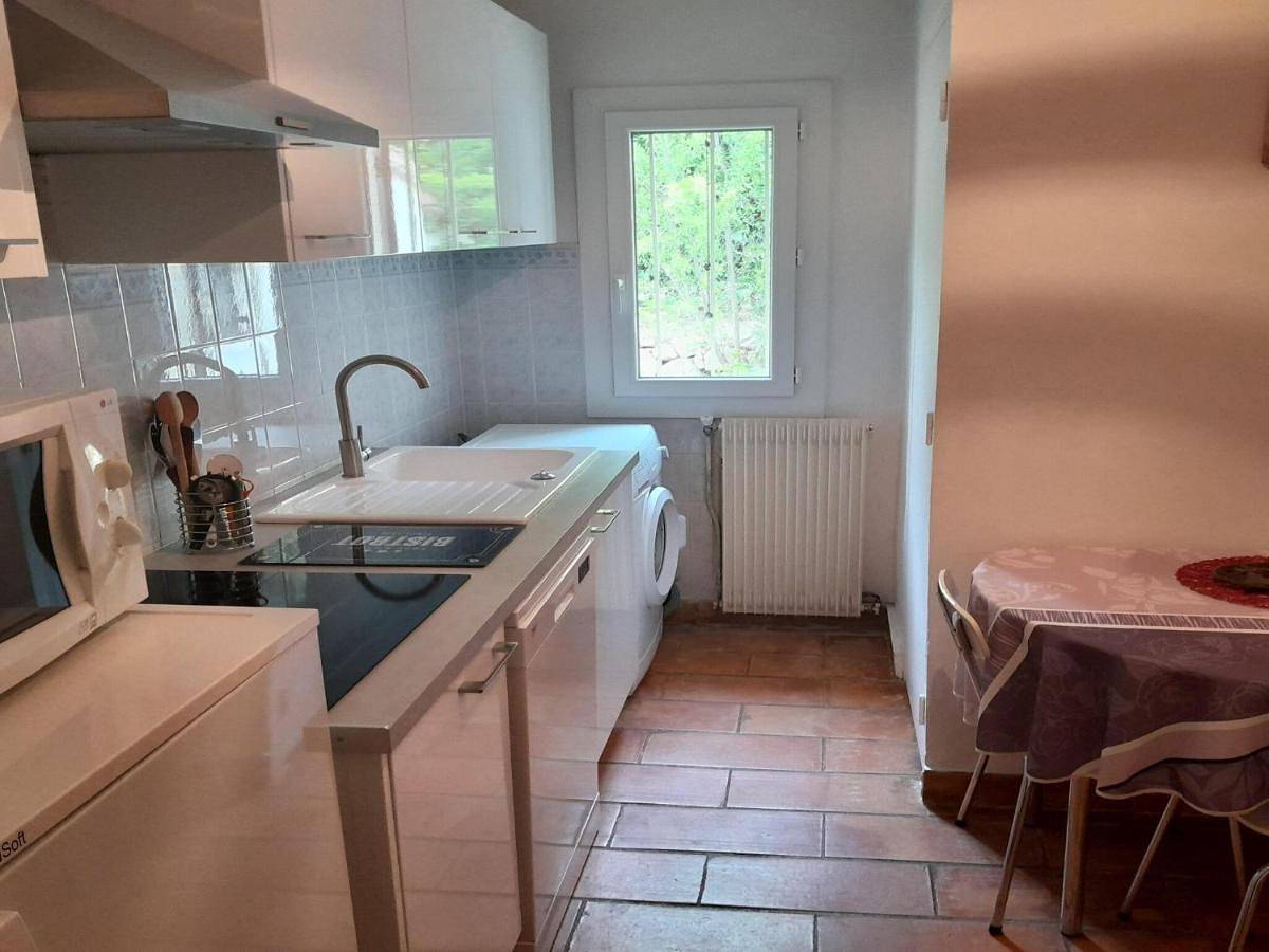 Mediterranean Garden Retreat in Vergèze, Côte méditerranéenne (France)