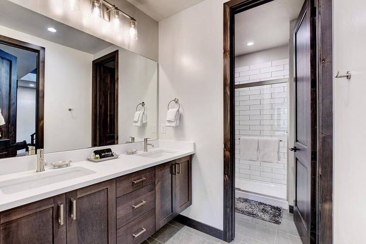 Vacation house for 12 people, with sauna and hot tub as well as balcony and pool in Winter Park