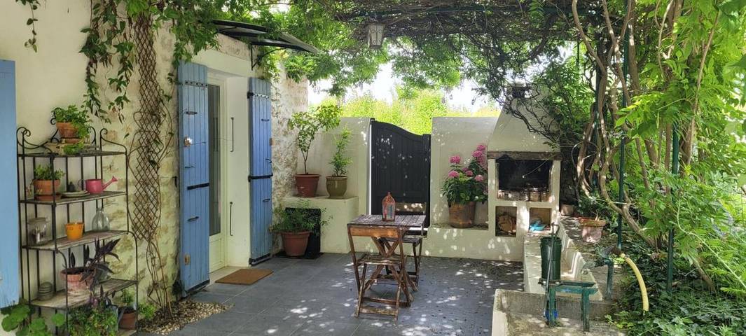 Gîte pour 4 personnes, avec vue ainsi que piscine et jardin à Monteux - 3