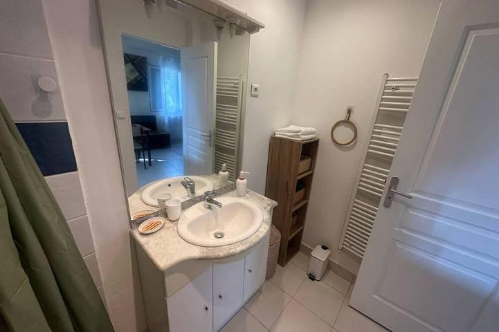 Gîte pour 4 personnes à Saint-Privat-des-Vieux - 4