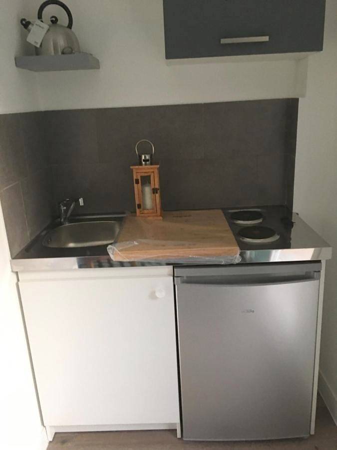 Double Room with Private External Bathroom in Baillargues, Côte méditerranéenne (France)