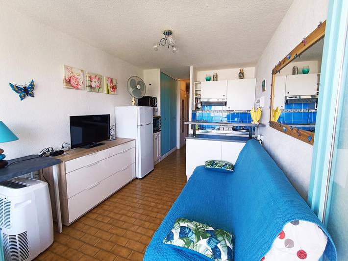 Gîte pour 3 personnes, avec terrasse dans Plage de La Corniche - 2