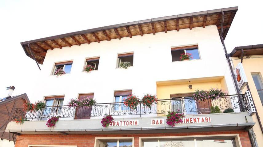Hôtel pour 2 personnes, avec vue et terrasse à Paluzza