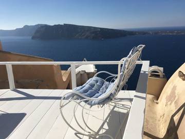Location de vacances pour 6 personnes, avec vue sur l’océan et terrasse à Oia