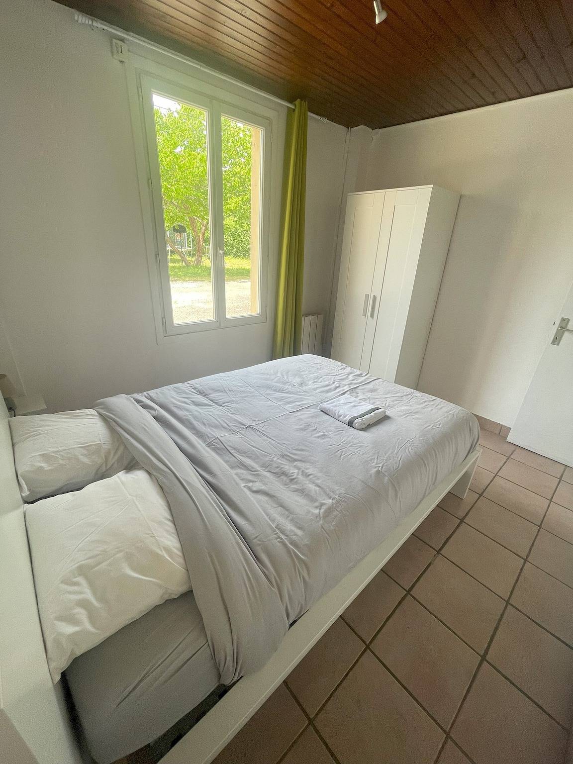 Maison de vacances La Mailleraie - L'étang avec piscine partagée, terrasse privée et Wi-Fi in Valojoulx, Périgord Noir