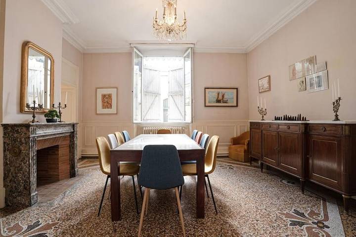 Location de vacances pour 8 personnes, avec terrasse ainsi que jardin et jacuzzi, animaux acceptés à Nevers - 3