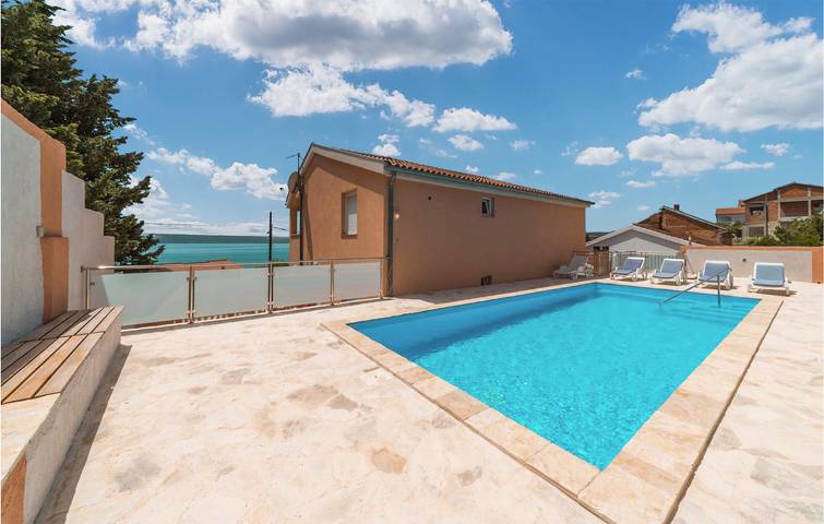 Ferienhaus für 8 Personen, mit Garten und Terrasse in Jasenice - 4