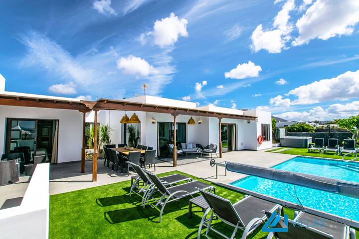 Chalet para 8 personas, con jardín y jacuzzi además de piscina y terraza en Provincia de Las Palmas - 2