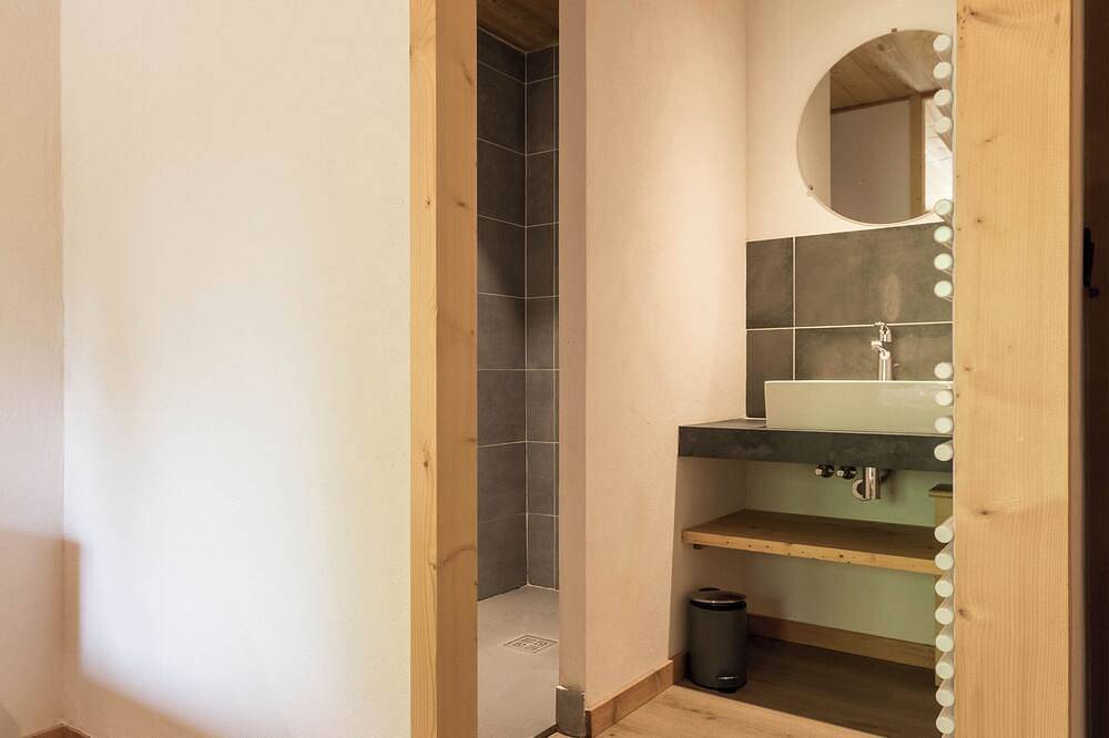 Alte Villa komplett renoviert. Südausrichtung. Panoramablick. in Le Grand-Bornand, Annecy und Umgebung