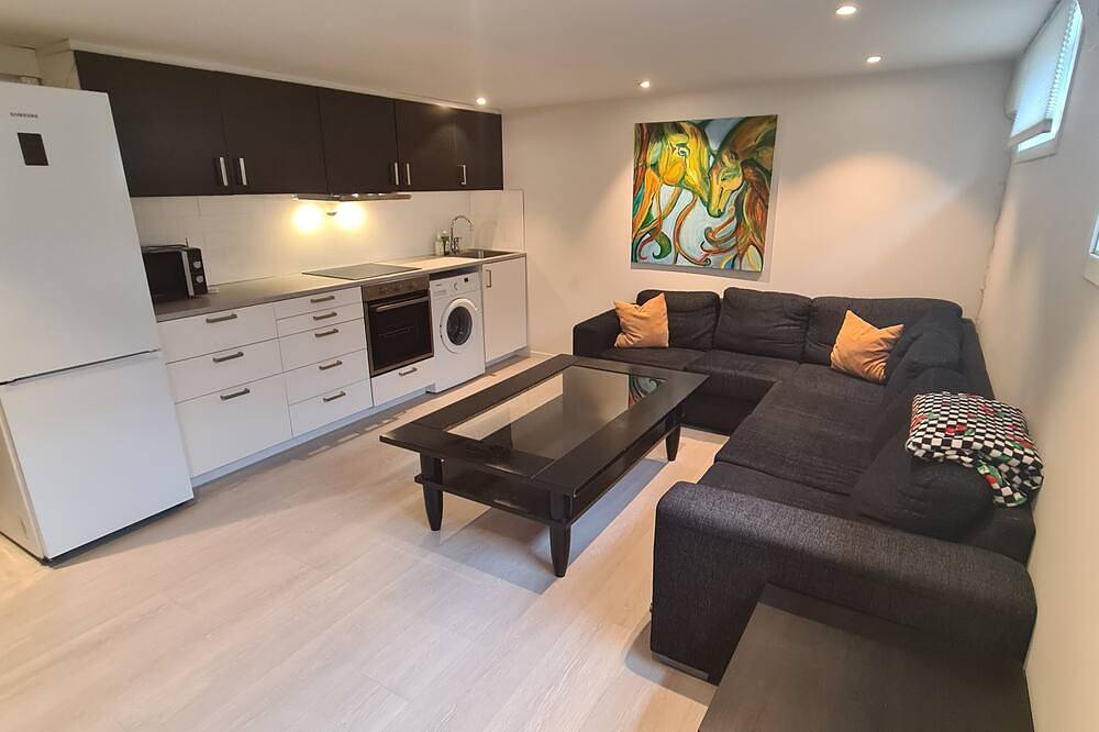 Ganze Wohnung, Charming 2-bedroom apartment in peaceful Stavanger area near tour hike! in Stavanger