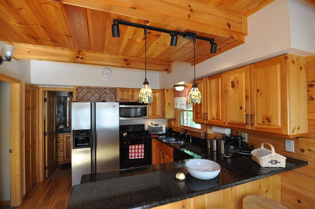 Cherokee Ridge Retreat in Qualla, Jackson County