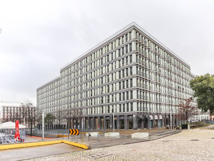 Ganze Wohnung, Charmantes Loft mit Garage nahe Zentrum und Universität in Lissabon, Costa de Lisboa