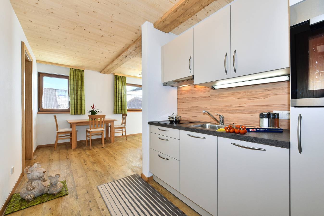 Ganze Wohnung, Ferienwohnung "Joselehof Enzian" mit Bergblick, Wlan & Garten in Stubaier Alpen, Ratschings