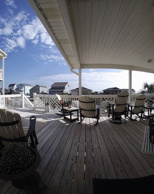 Vacation house for 10 people, with balcony in Holden Beach