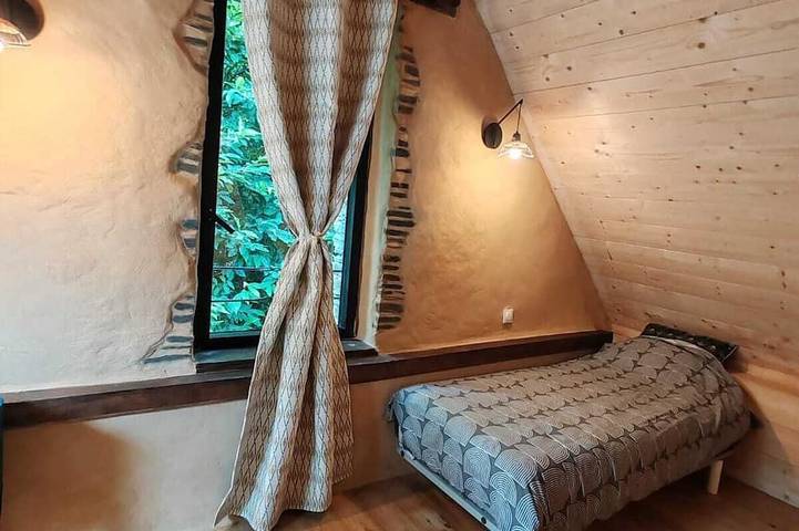 Location de vacances pour 6 personnes, avec terrasse dans Abbaye de Bon Repos - 4