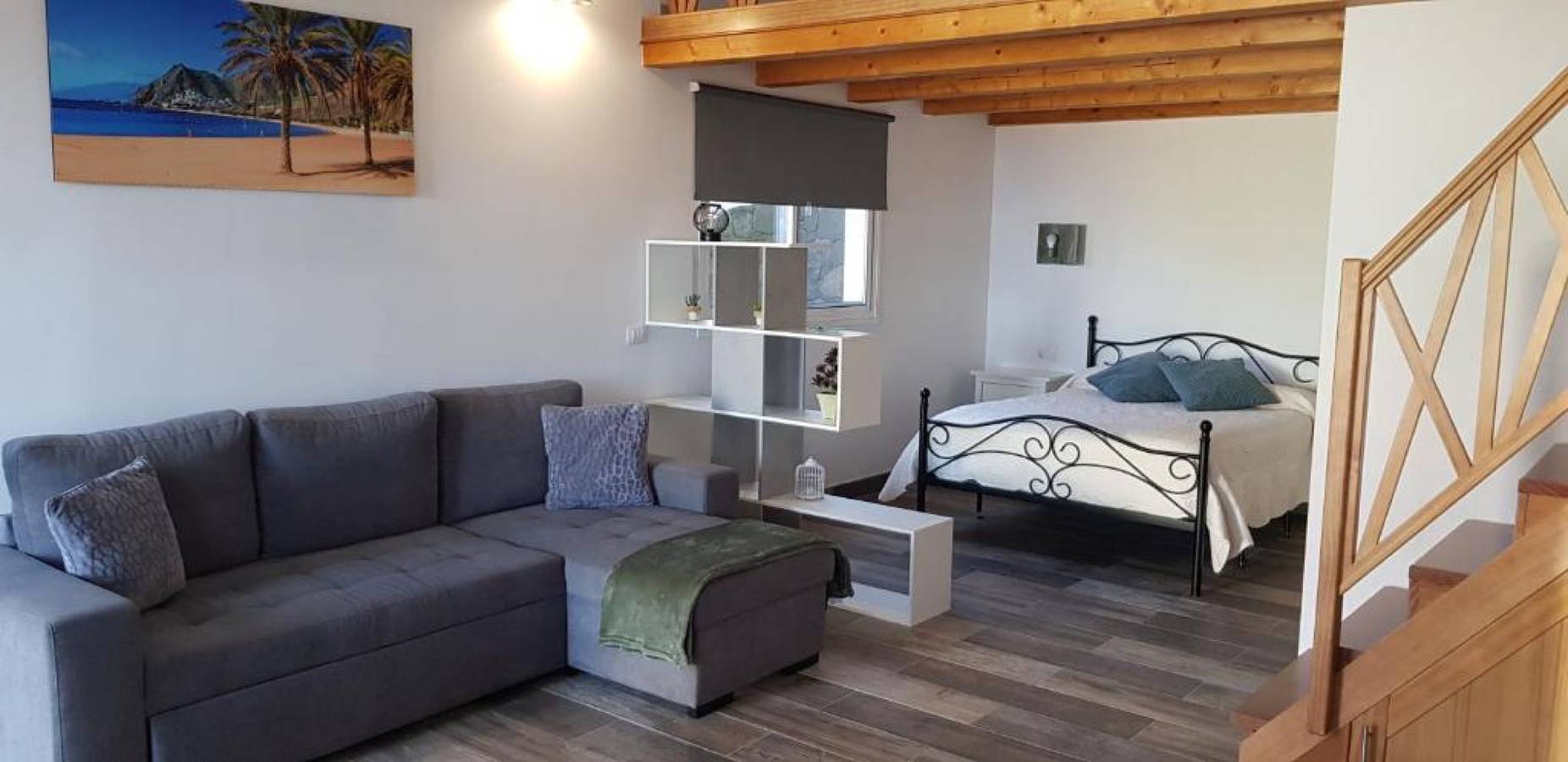 Entire studio, Studio 'De Tato' with Mountain View, Private Terrace and Wi-Fi in Los Mocanes, Frontera
