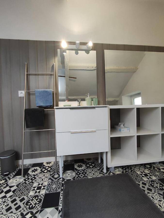 Gîte pour 4 personnes, avec jardin et terrasse à Miniac-Morvan - 4