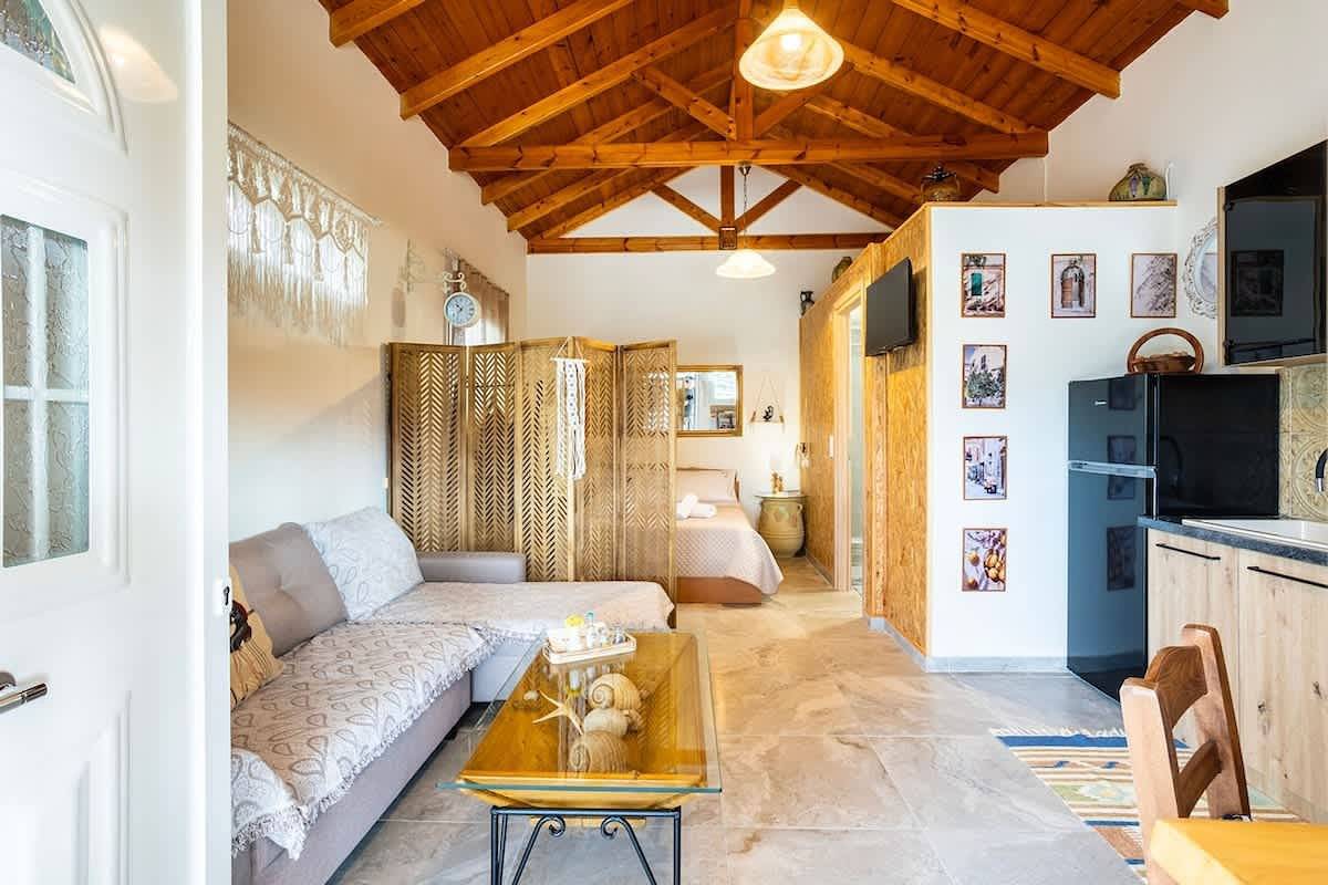 Ganzes Studio, Studio für 2 Personen mit Garten in Messenien