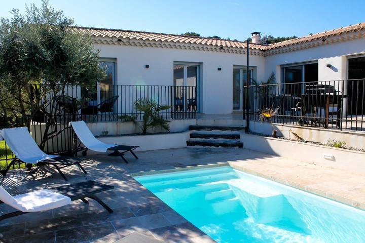 Villa pour 6 personnes, avec Jardin
