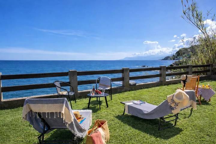 Location de vacances pour 4 personnes, avec jardin à Brando