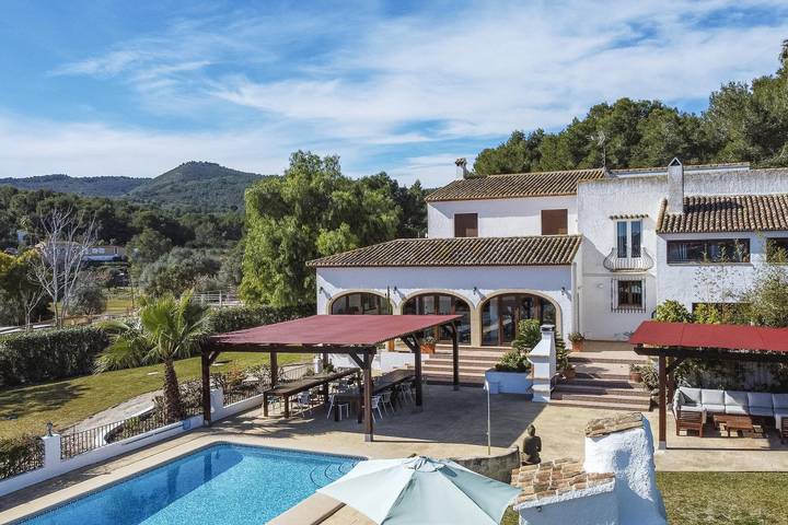 Villa für 8 Personen, mit Garten und Pool in Alicante Provinz