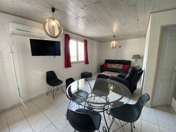 Village Vacances pour 5 Personnes dans Joyeuse, Ardèche, Photo 4