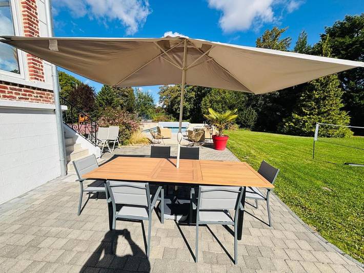 Location de vacances pour 8 personnes, avec piscine et jardin à Airaines - 2