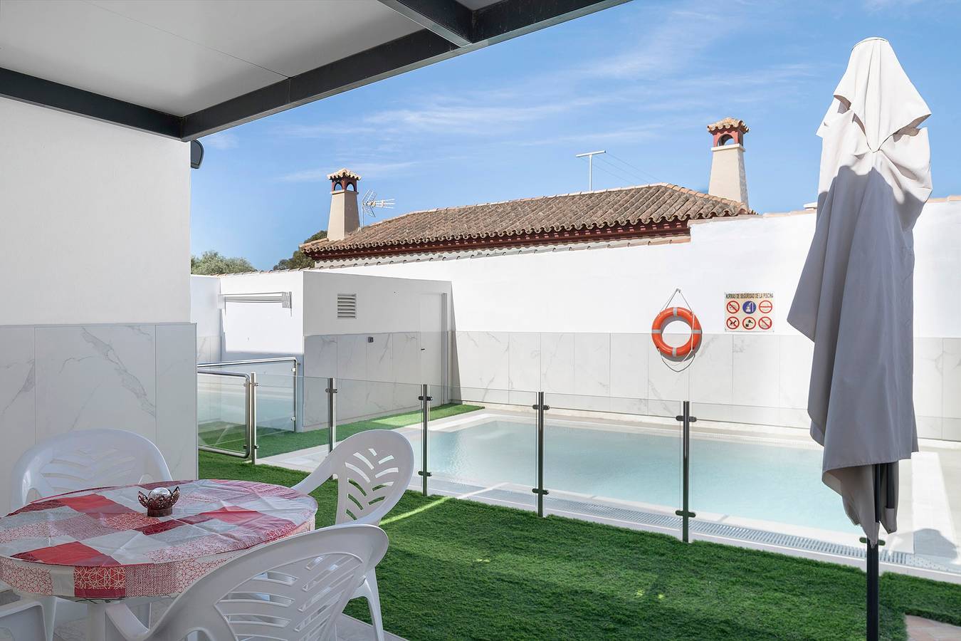 Vakantiehuis 'Casas Las Arenas 1' met privé zoutwaterzwembad, wifi en airco in Conil de la Frontera, Costa de la Luz