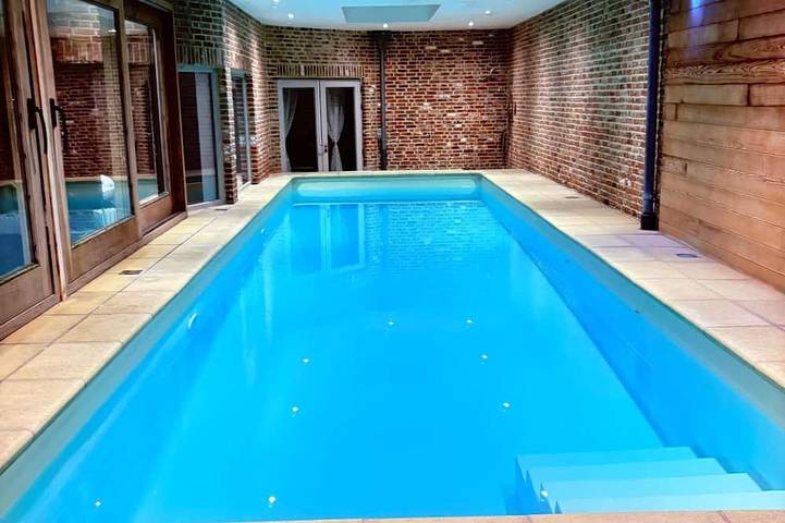 Maison de vacances pour 30 personnes, avec piscine, animaux acceptés à Ravels