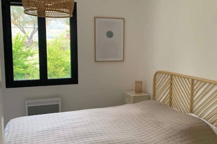 Location de vacances pour 6 personnes, avec jardin à Saint-Laurent-du-Verdon - 2