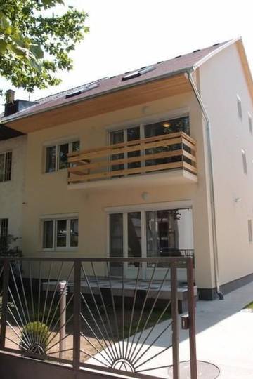Ferienhaus für 24 Personen, mit Garten, mit Haustier in Siofok