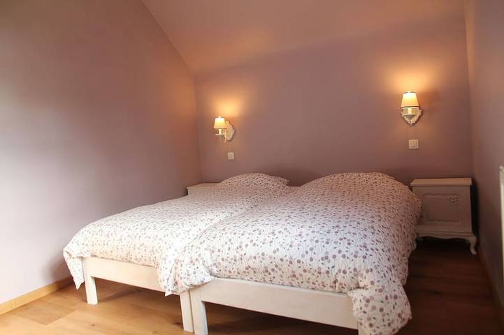 Location de vacances pour 9 personnes, avec piscine et sauna ainsi que jardin et terrasse, animaux acceptés à Gesves - 3