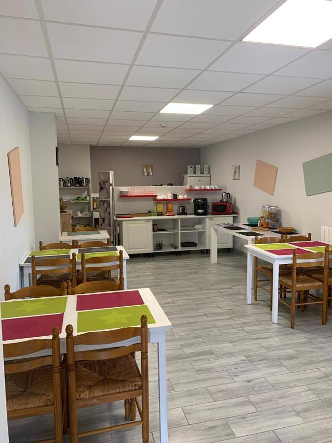 Hôtel pour 2 personnes, avec Balcon ainsi que Terrasse et Vue à Sauvagnon - 3