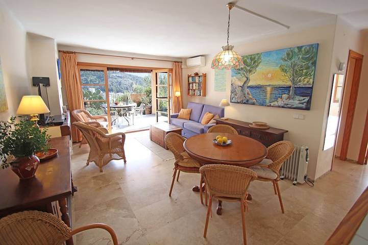 Apartamento para 4 personas, con terraza además de piscina y jardín en Puerto de Sóller