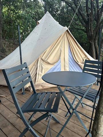 Tente pour 2 personnes, avec jardin ainsi que vue et terrasse en Corse