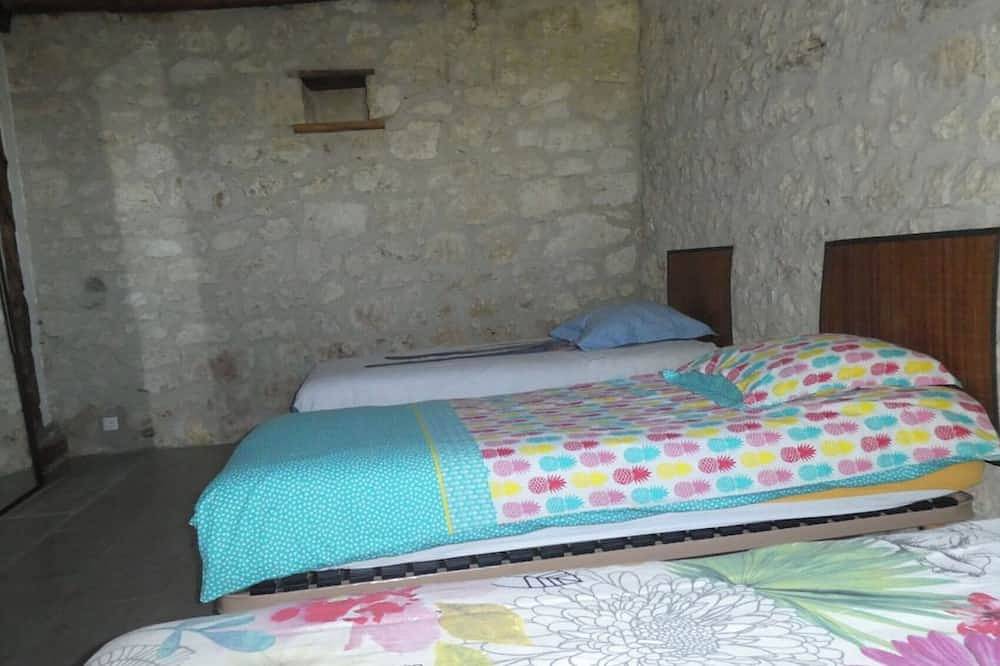 Quercy house, open view, private pool - 15 people in Saint-Nazaire-de-Valentane, Quercy
