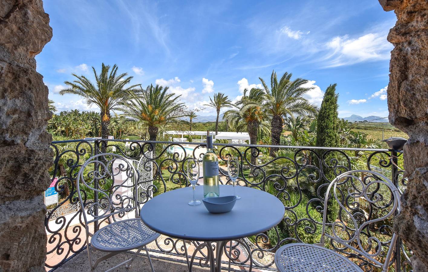 Gemütlicher Rückzugsort mit A/C, Pool, Parkplatz und Außenpool in Partinico, Palermo Provinz